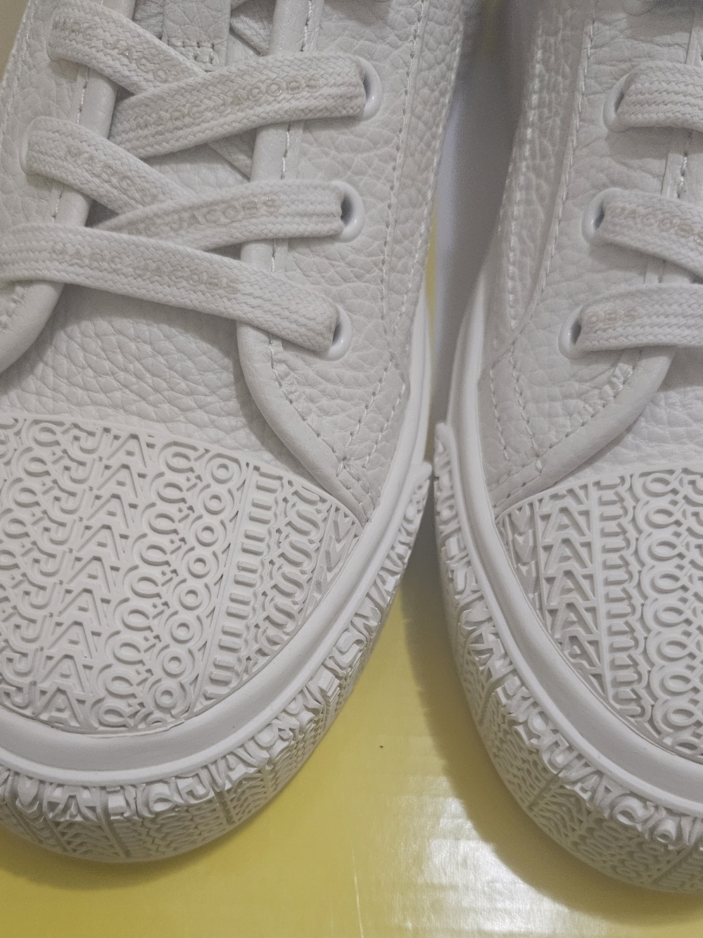 Marc Jacob's Women's  The Leather Sneaker Cotton White Size US9 / EU 39 - Picture 6 of 11